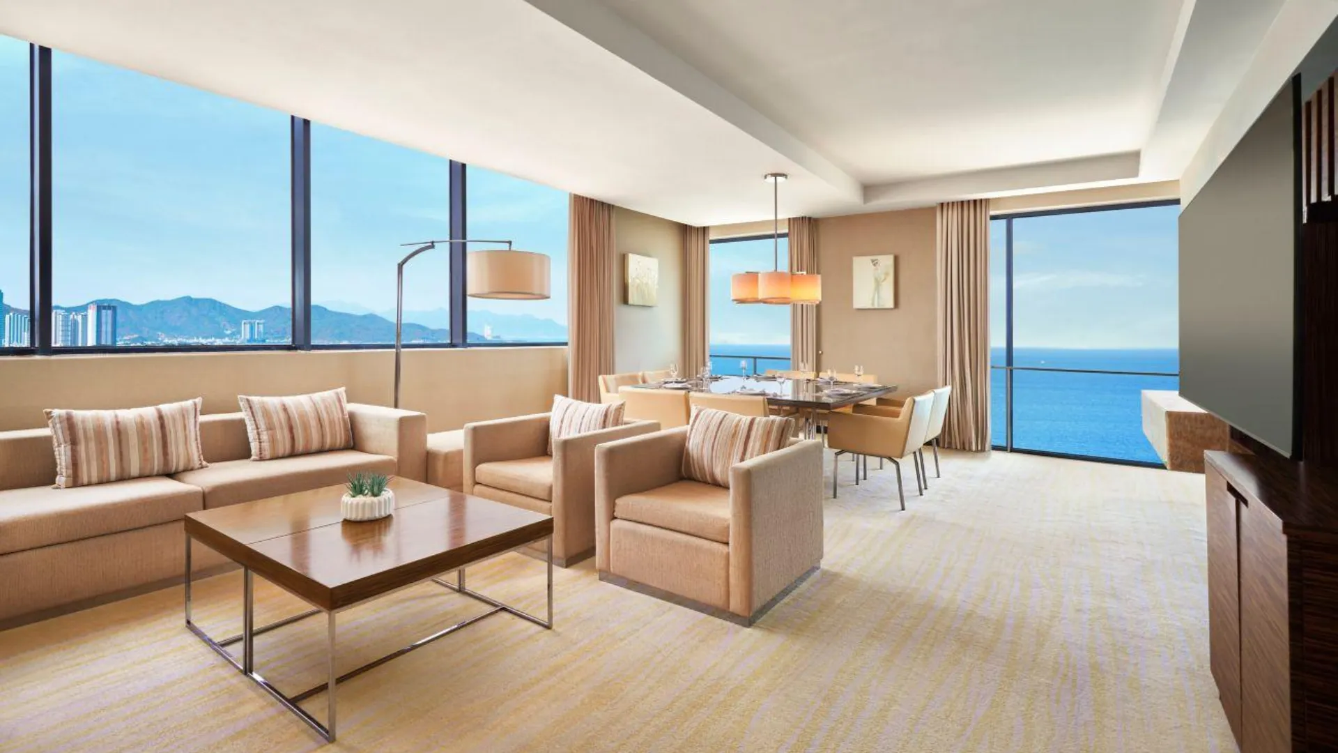 Family Suite / Executive Suite – Không Gian Lý Tưởng Cho Gia Đình