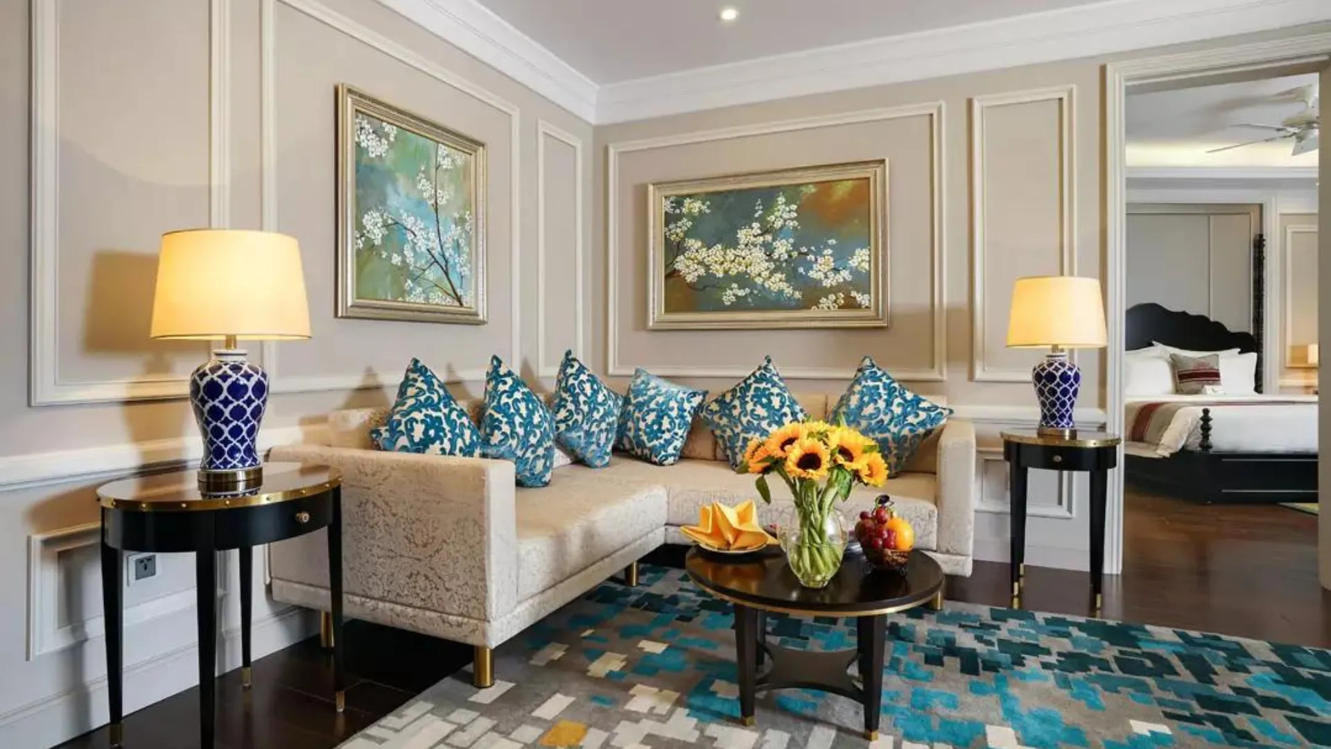 Phòng Cao Cấp - Premier / Grand Deluxe Room